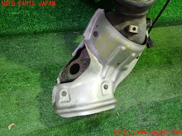 1UPJ-9229822661]セレナ(GFC27)触媒1 中古_2