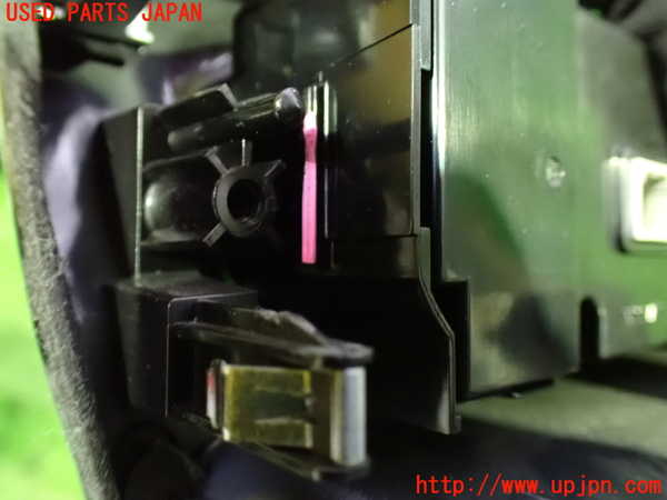 1UPJ-9229826066]セレナ(GFC27)エアコンスイッチ1 中古_3