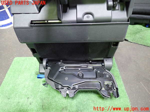 1UPJ-9229827235]セレナ(GFC27)右3列目シート 中古_5