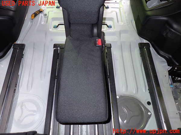 1UPJ-9229827465]セレナ(GFC27)補助席 中古_3