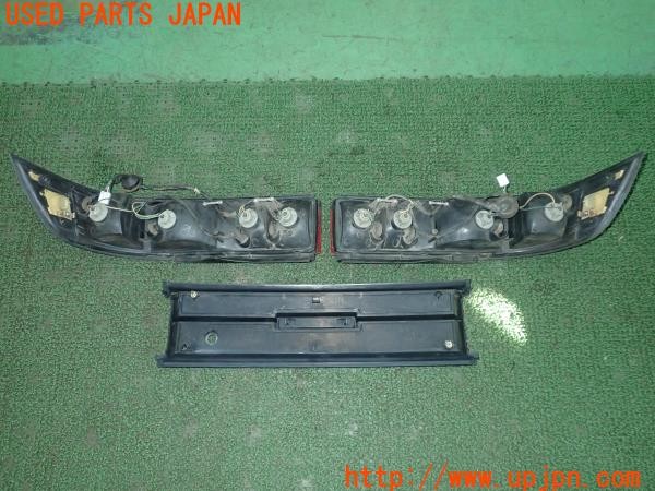 3UPJ=9229830547]MR2 Gリミテッド(SW20 1型)前期 純正 KOITO 33-08105 75082-17030 テールランプ ガーニッシュ セット 中古_2