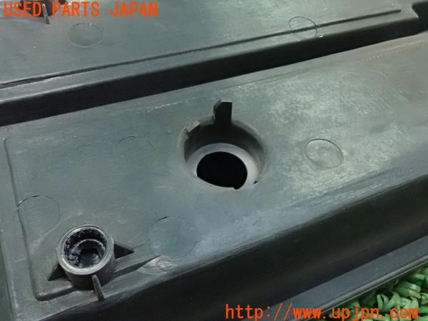 3UPJ=9229830547]MR2 Gリミテッド(SW20 1型)前期 純正 KOITO 33-08105 75082-17030 テールランプ ガーニッシュ セット 中古_4