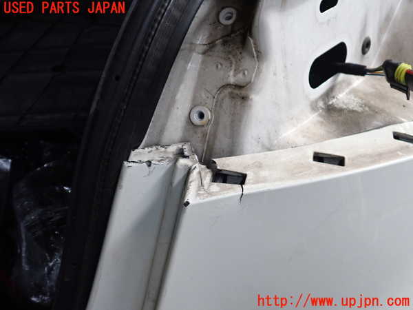 2UPJ-9229851610]マセラティ・ギブリ(MG30B)リアバンパー ジャンク品 中古_3