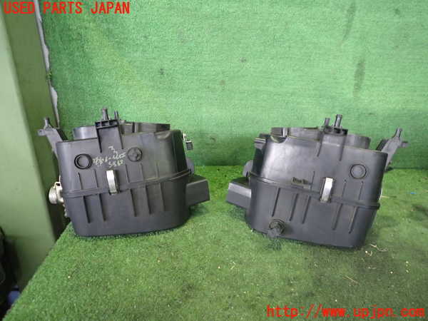 2UPJ-9229852560]マセラティ・ギブリ(MG30B)エアクリーナーボックス 中古_2