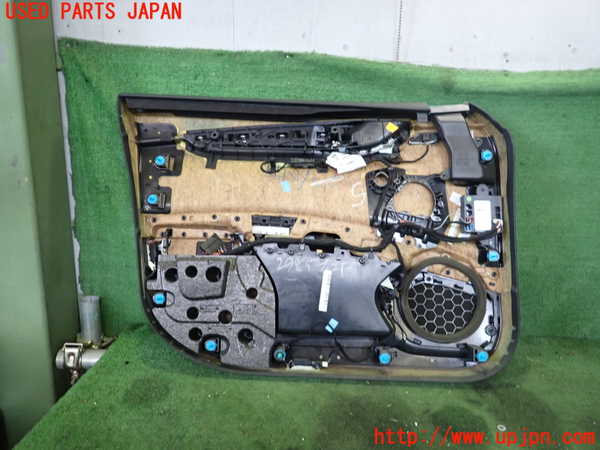 2UPJ-9229851234]マセラティ・ギブリ(MG30B)右前ドア内張り 中古_3