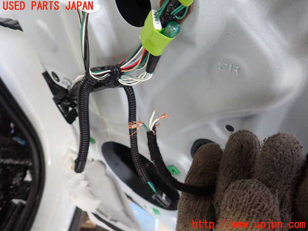 2UPJ-9229861230]カローラ クロス ハイブリッド(ZVG13)右前ドア 【ジャンク品】 中古_5