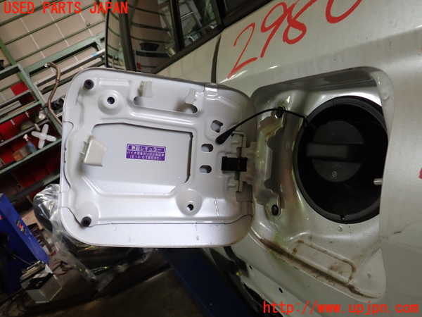 2UPJ-9229861690]カローラ クロス ハイブリッド(ZVG13)フューエルリッド 中古_2