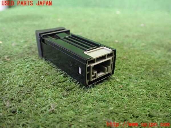 2UPJ-9229866308]カローラ クロス ハイブリッド(ZVG13)スイッチ3 (シートヒーター) 中古_2