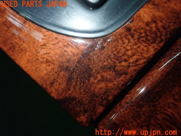 3UPJ=9229900645]ランクル100(UZJ100W)前期 純正  シフトパネル ウィンドウスイッチパネル インテリアパネル 内装パネル 木目調 中古_4