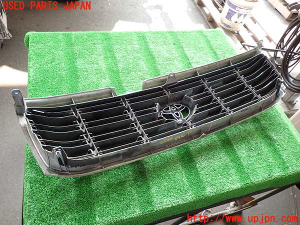 2UPJ-9229901050]ランクル100系(UZJ100W)ラジエターグリル 中古_5