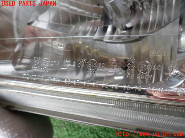 2UPJ-9229901132]ランクル100系(UZJ100W)左ヘッドライト ハロゲン 【ジャンク品】 中古_2