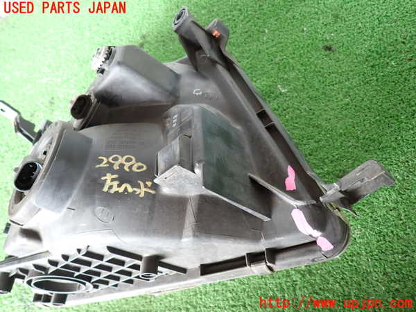 2UPJ-9229901132]ランクル100系(UZJ100W)左ヘッドライト ハロゲン 【ジャンク品】 中古_3