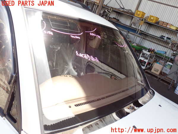 2UPJ-9229901195]ランクル100系(UZJ100W)フロントガラス (43R-006261 M394) 中古_2