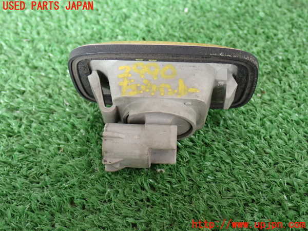 2UPJ-9229901162]ランクル100系(UZJ100W)左ウィンカーレンズ 中古_2
