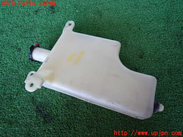 2UPJ-9229902410]ランクル100系(UZJ100W)ラジエータータンク 中古_3