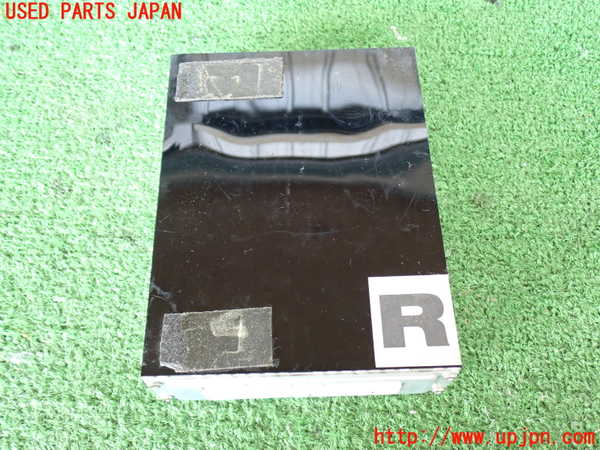 2UPJ-9229906525]ランクル100系(UZJ100W)アンプ 中古_3