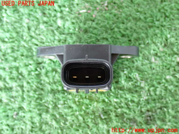 2UPJ-9229906381]ランクル100系(UZJ100W)センサー1 (デセラレーション) 中古_2