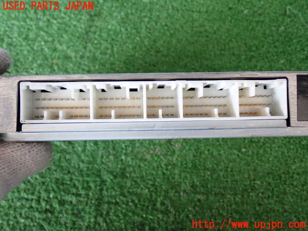 2UPJ-9229906110]ランクル100系(UZJ100W)エンジンコンピューター 中古_2