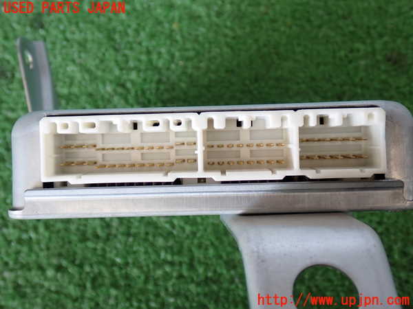 2UPJ-9229906125]ランクル100系(UZJ100W)ABSコンピューター 中古_2