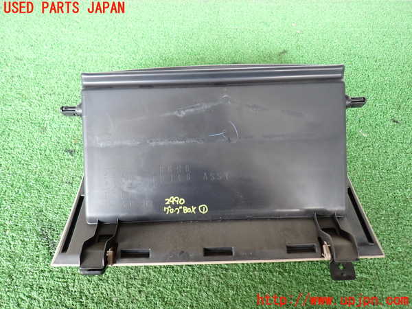 2UPJ-9229907516]ランクル100系(UZJ100W)グローブボックス1 中古_3