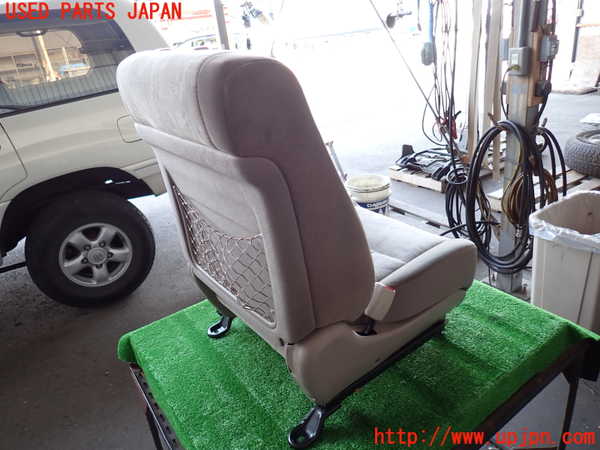 2UPJ-9229907065]ランクル100系(UZJ100W)助手席シート 中古_4