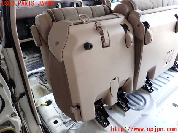 2UPJ-9229907175]ランクル100系(UZJ100W)左2列目シート 中古_4