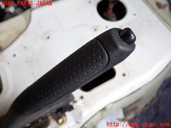 2UPJ-9229907550]ランクル100系(UZJ100W)サイドブレーキレバー 中古_2