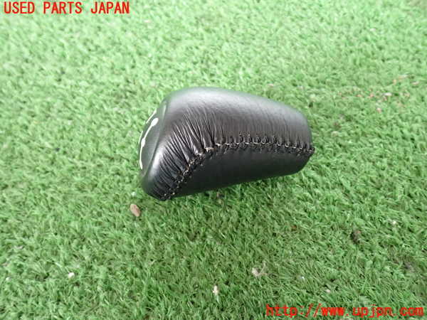 2UPJ-9229907570]ランクル100系(UZJ100W)シフトノブ 中古_3