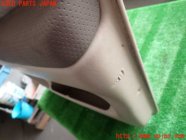 2UPJ-9229901234]ランクル100系(UZJ100W)右前ドア内張り 中古_4