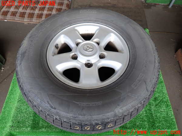 2UPJ-9229909031]ランクル100系(UZJ100W)タイヤ　ホイール　1本① 275/70R16 中古_2