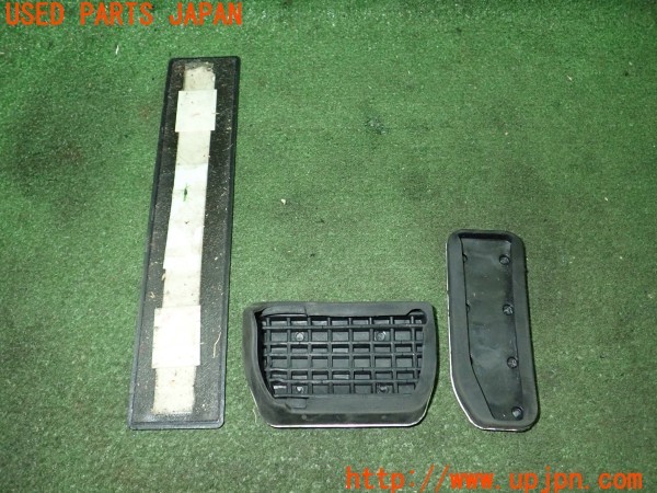 3UPJ=9229910630]ジャガー Fペイス(DC2NA X761)社外 ペダルカバー 中古_4