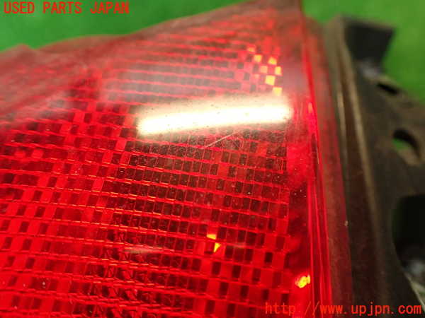 2UPJ-9229911156]ジャガー・Fペイス(DC2NA)左リアコーナーランプ 中古_2