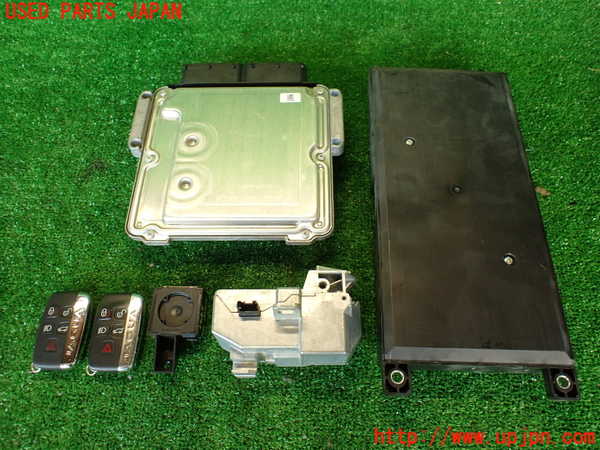 2UPJ-9229916110]ジャガー・Fペイス(DC2NA)エンジンコンピューター 中古_2
