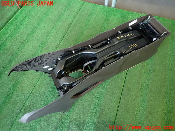 2UPJ-9229917540]ジャガー・Fペイス(DC2NA)センターコンソール 中古_5