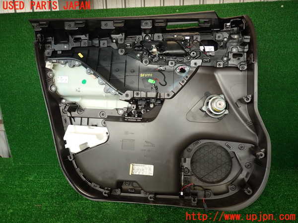 2UPJ-9229911234]ジャガー・Fペイス(DC2NA)右前ドア内張り 中古_4