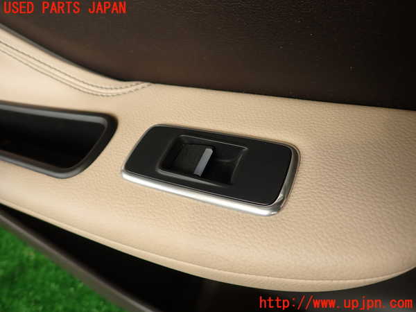 2UPJ-9229911324]ジャガー・Fペイス(DC2NA)左後ドア内張り 中古_3