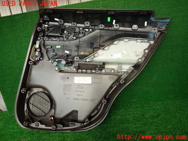 2UPJ-9229911324]ジャガー・Fペイス(DC2NA)左後ドア内張り 中古_5