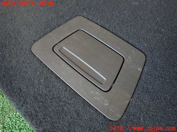 2UPJ-9229917771]ジャガー・Fペイス(DC2NA)ラゲッジトレイ1 中古_2