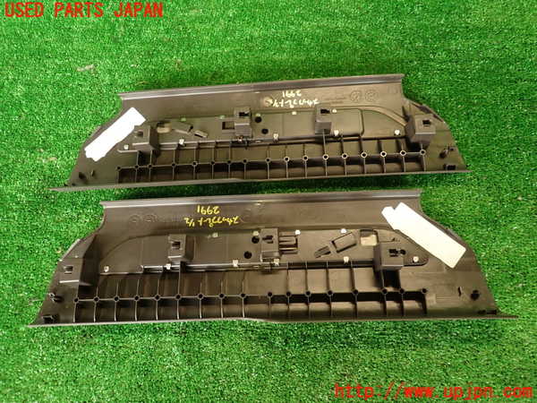 2UPJ-9229917740]ジャガー・Fペイス(DC2NA)スカッフプレート 中古_5