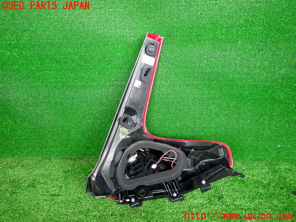 2UPJ-9229921536]ボルボ・V40(MD4204T)左テールランプ 中古_2