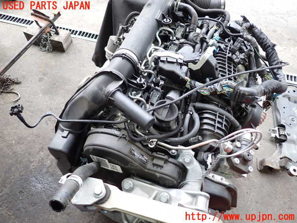 2UPJ-9229922010]ボルボ・V40(MD4204T)エンジン D4204T14 中古_4