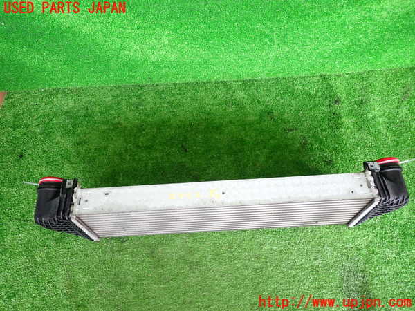 2UPJ-9229922451]ボルボ・V40(MD4204T)インタークーラー1 中古_2