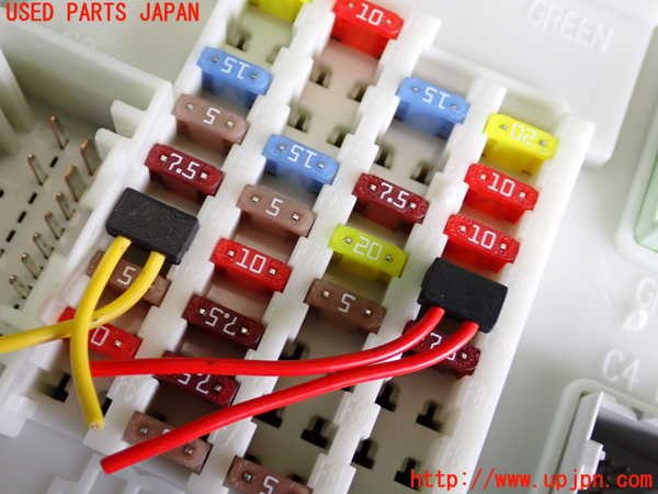 2UPJ-9229926742]ボルボ・V40(MD4204T)ヒューズボックス2 中古_4