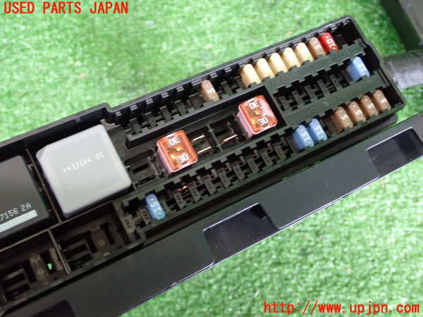 2UPJ-9229926743]ボルボ・V40(MD4204T)ヒューズボックス3 中古_3