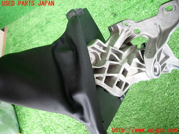 2UPJ-9229927550]ボルボ・V40(MD4204T)サイドブレーキレバー 中古_3