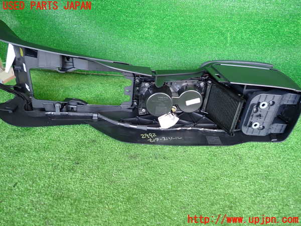 2UPJ-9229927540]ボルボ・V40(MD4204T)センターコンソール 中古_5
