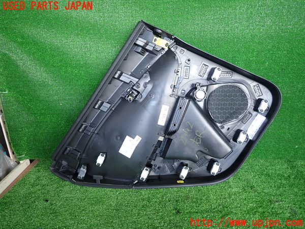 2UPJ-9229921294]ボルボ・V40(MD4204T)右後ドア内張り 中古_2
