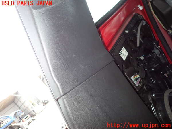 2UPJ-9229927665]ボルボ・V40(MD4204T)右センターピラートリム 中古_3