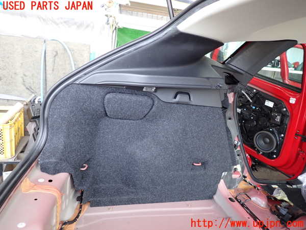 2UPJ-9229927680]ボルボ・V40(MD4204T)左リアピラートリム 中古_2