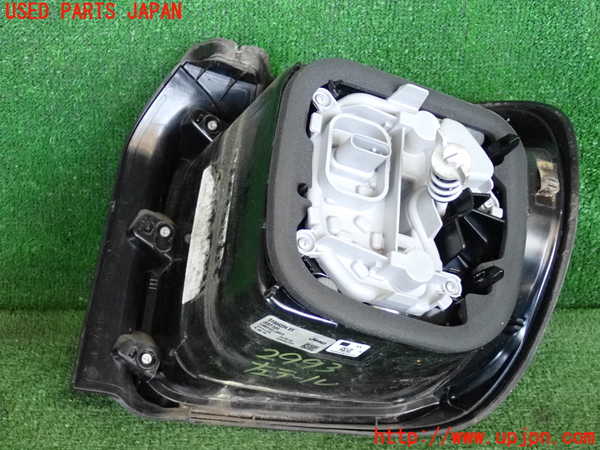 2UPJ-9229931536]ジープ・レネゲード(BU14)左テールランプ 中古_2